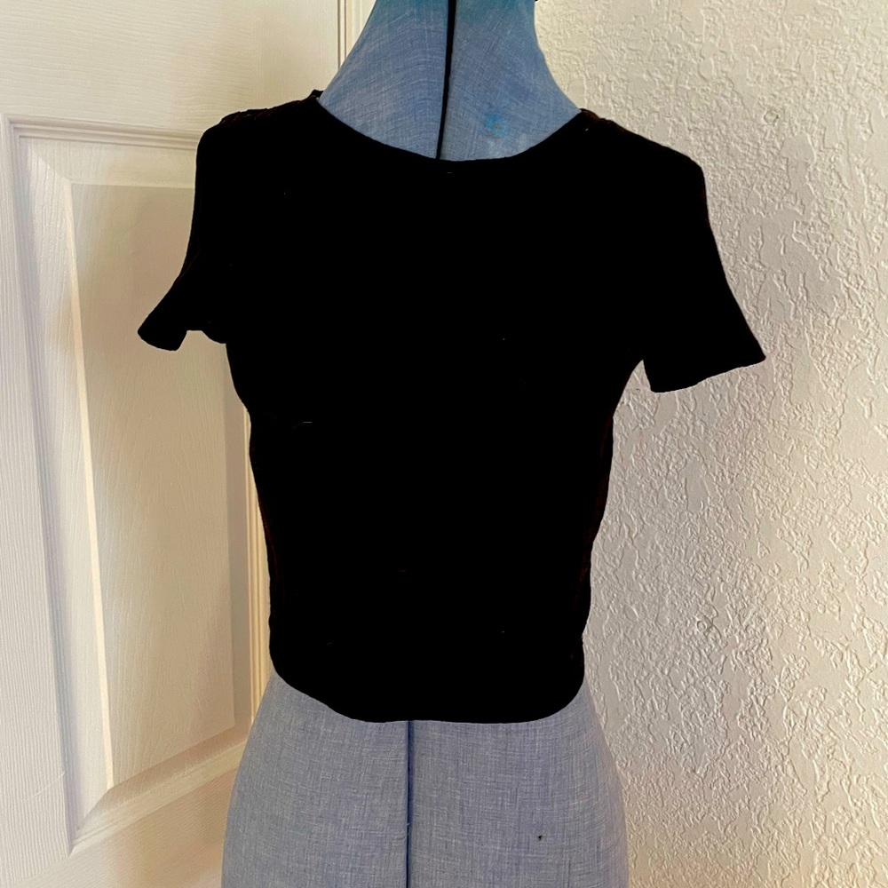 Black Tight Crop Top